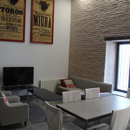Cozy & Modern Apartment Hombre De Piedra إشبيلية المظهر الخارجي الصورة