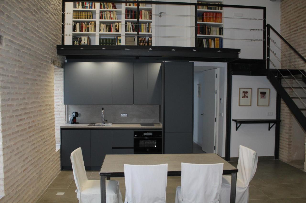 Cozy & Modern Apartment Hombre De Piedra إشبيلية المظهر الخارجي الصورة