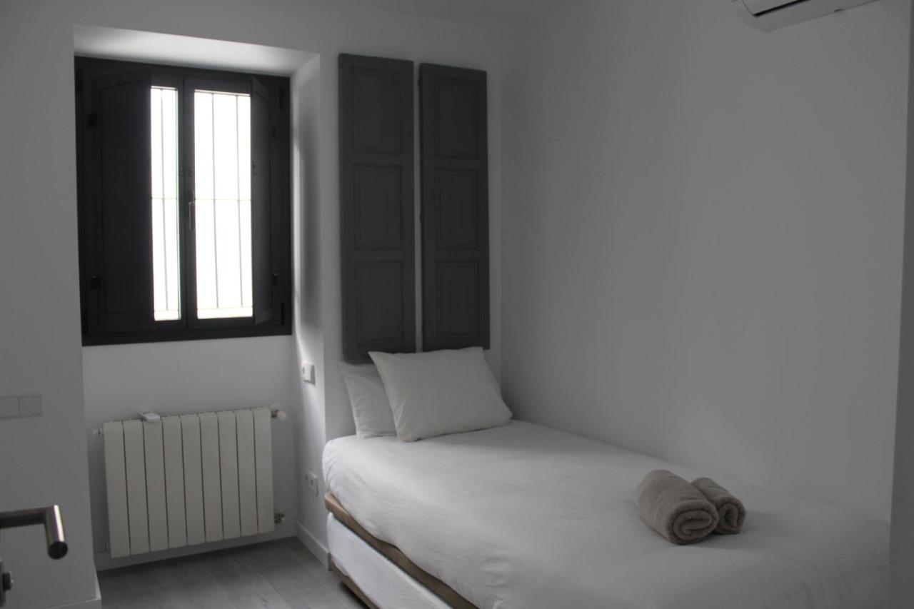 Cozy & Modern Apartment Hombre De Piedra إشبيلية المظهر الخارجي الصورة